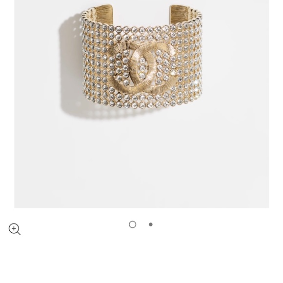 BNIB Chanel Rhinestone Cuff - Picture 5 of 5